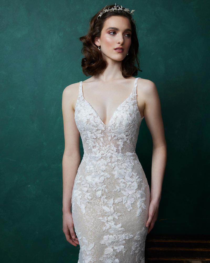 La23256 sexy backless wedding dress with lace and v neckline2